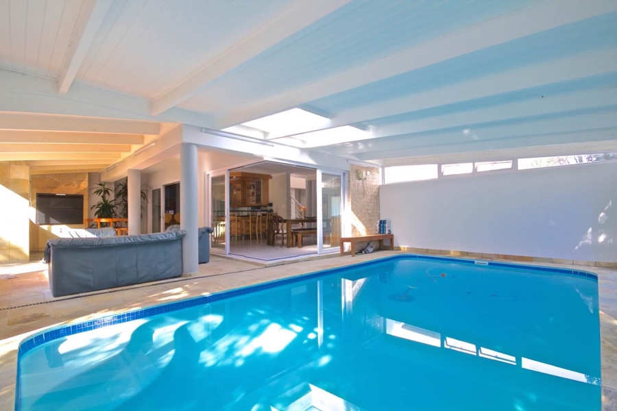 To Let 5 Bedroom Property for Rent in Sunset Beach Western Cape